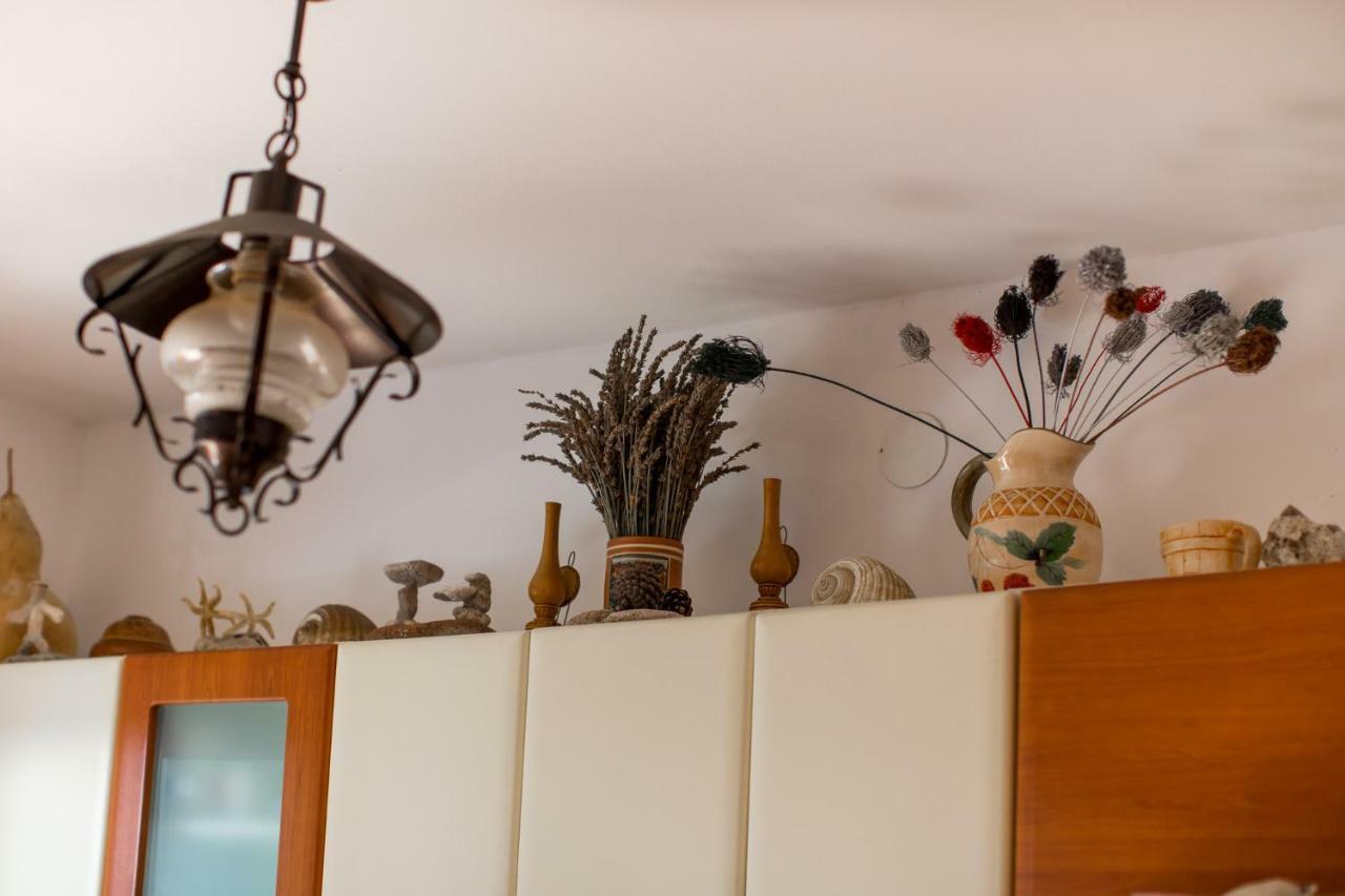 Mare&Karlo Appartement Drvenik Mali Buitenkant foto